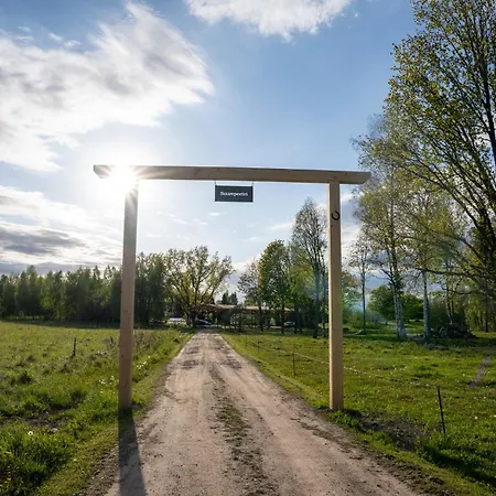 Tiny House At Countryside Farm stay