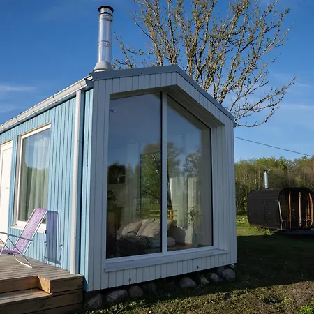 Tiny House At Countryside Farm stay *