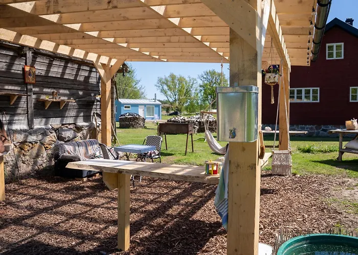 Tiny House At Countryside Farm stay *